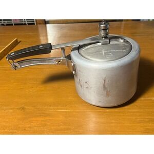 Hawkins Classic 3 Liter Aluminum Pressure Cooker 3L Silver Kitchen Cookware